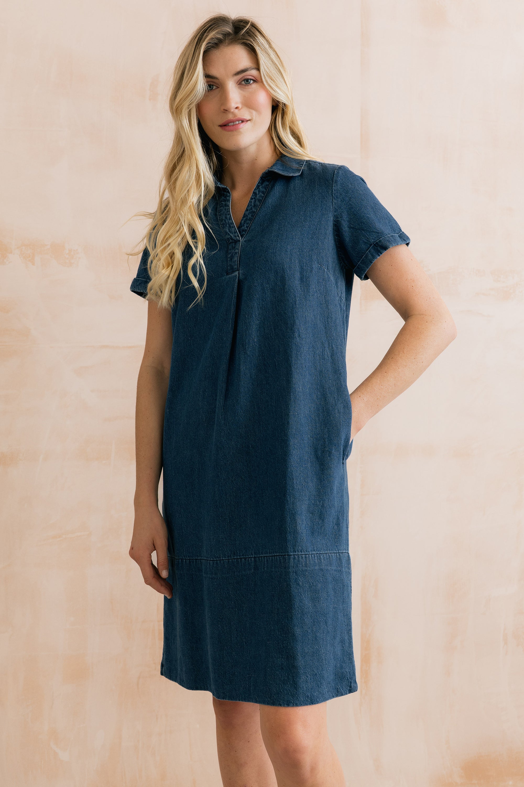 Lavender Short Sleeve Collared V-Neck Denim Dress Lily & Me Lavender Short Sleeve Collared V-Neck Denim Dress Lily & Me