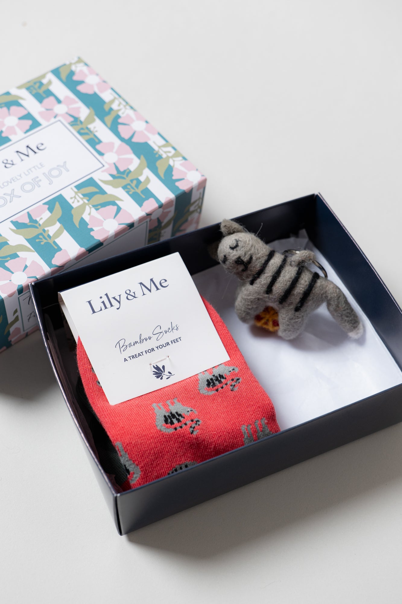 Claudia Cat Trainer Socks Keyring Giftbox