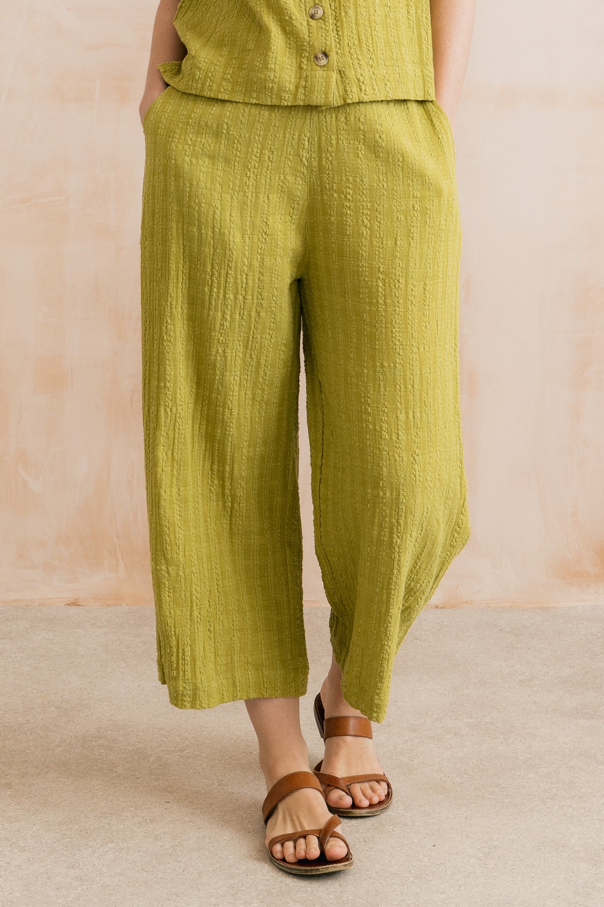 Drift Textured Seersucker Culottes Lime