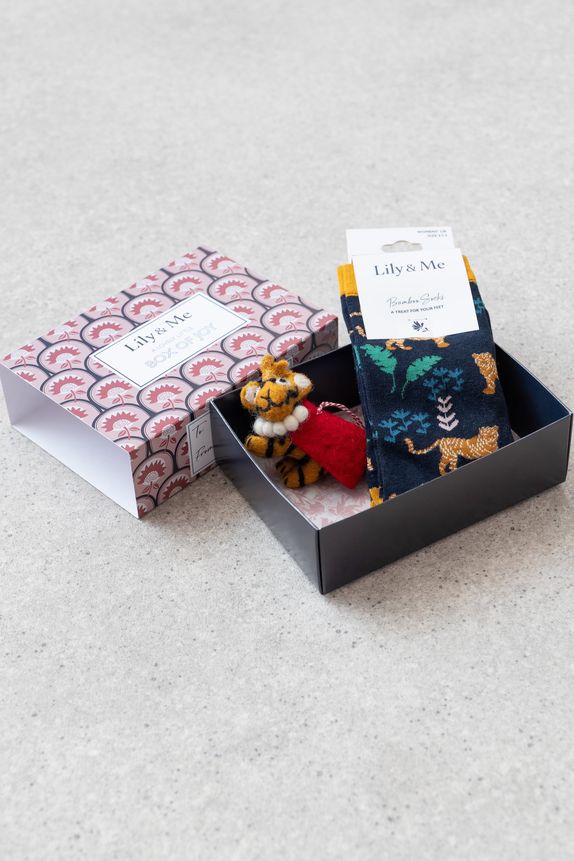 Regal Tiger Socks Decoration Giftbox